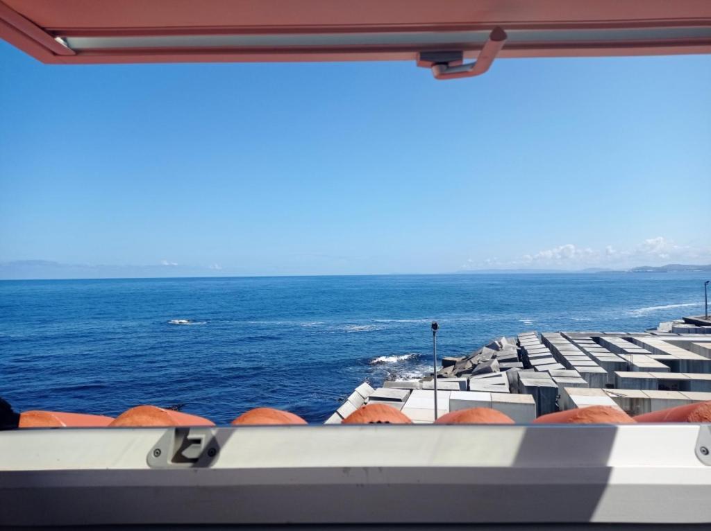 Vila Marina. Casa Marinera Con Terraza Sobre El Mar En Caion Cayón Esterno foto